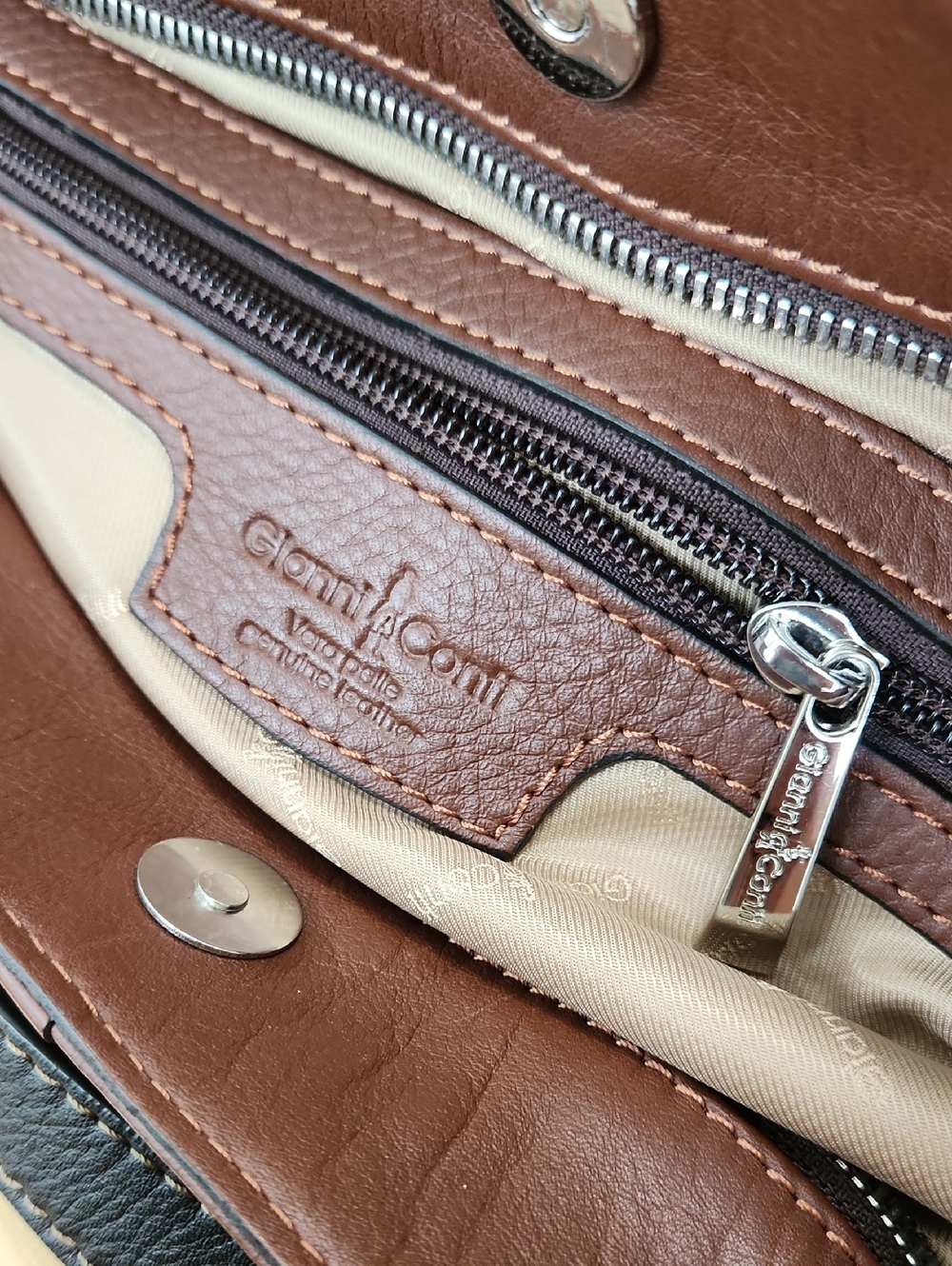 Gianni Conti Soft Italian Leather Crossbody Bag Hobo Satchel - Picture 11 of 17